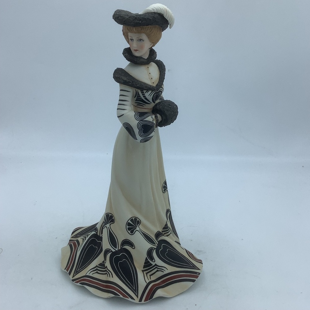 Vintage Lenox Tea at the Ritz Fine Porcelain Sculpture